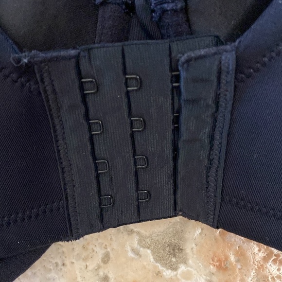 Vanity Fair Beautiful Benefits lightly Padded underwire full coverage Bra 40DD - Picture 5 of 6